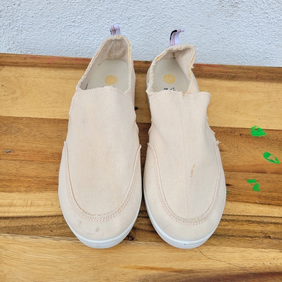 Vionic Beach Slip On Sneaker Canvas Shoes Women's Size 9.5 - Picture 3 of 16